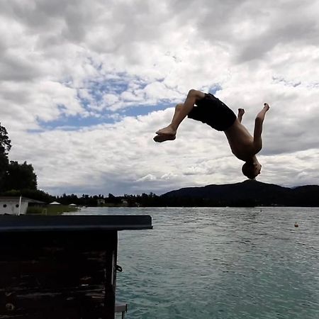 Seehaus Hochauer Direkter Seezugang Woerthersee Apartment Portschach am Worthersee Bagian luar foto